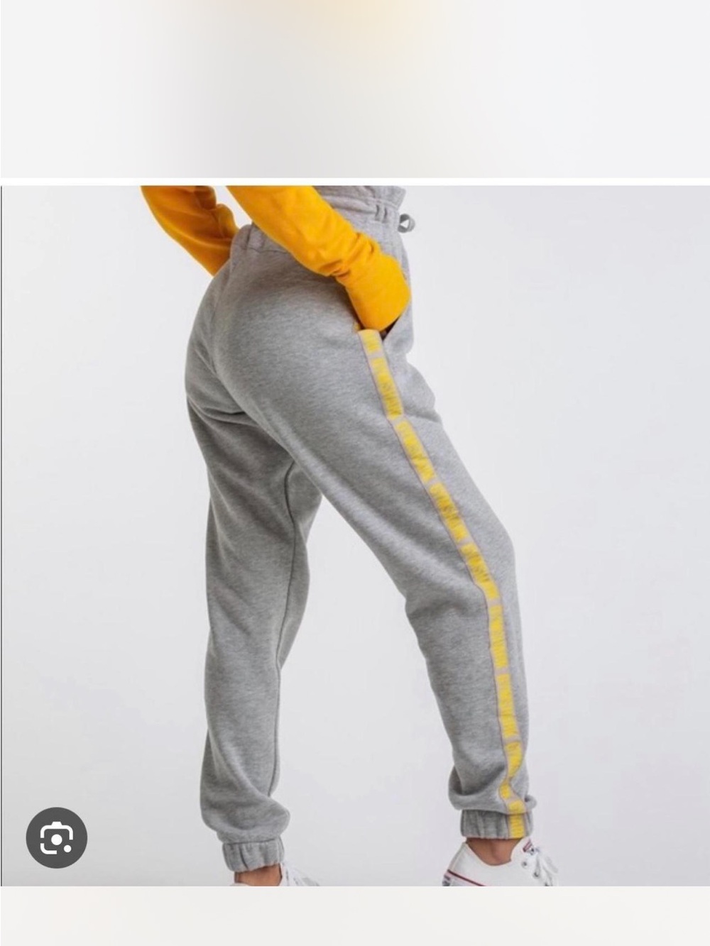 RARE Gymshark x Nikki Blackketter Season 2 Oversized Joggers - Light Gray Marl M